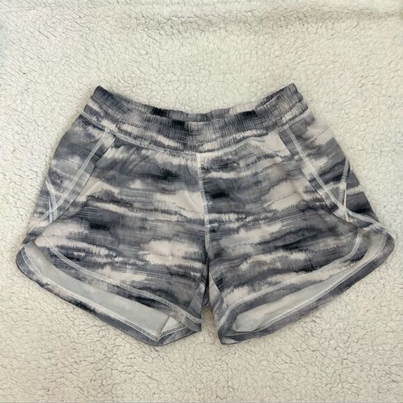 Athleta Racer Run Shorts 4” Gray White Marble - Picture 1 of 7